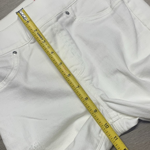 Spanx Jeans Women's White Distressed Ankle Slim Raw Hem Pull On 20229R - Size XS - Picture 5 of 13